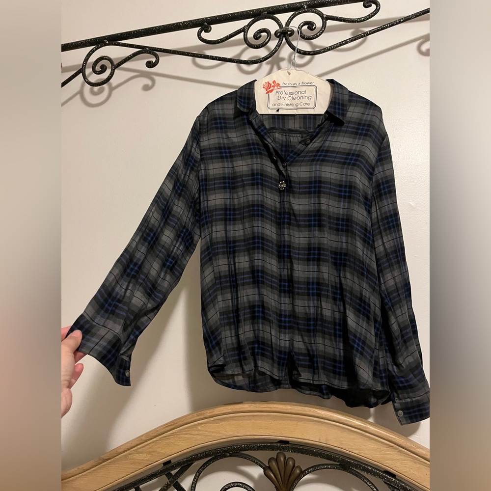Jewel button long sleeve flannel